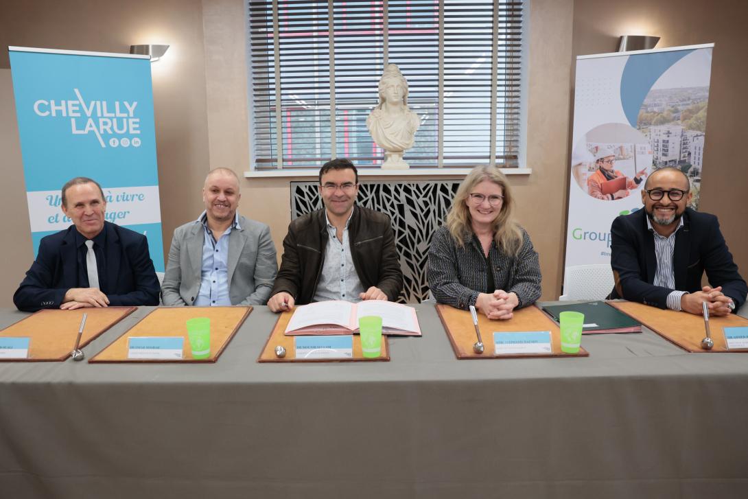 SIGNATURE CHEVILLY 2